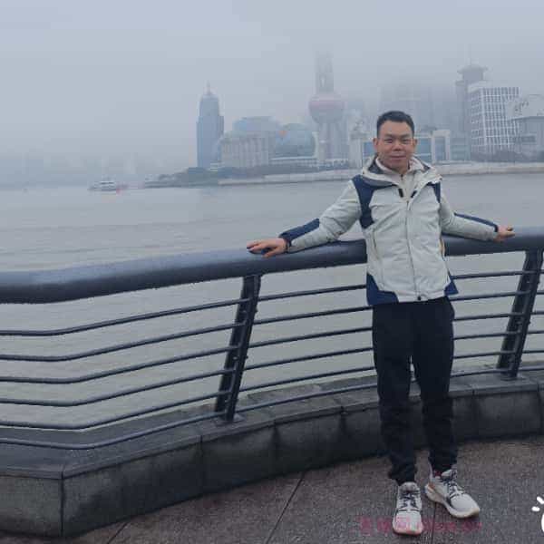 重庆37岁单身帅哥真诚找对象-拉萨征婚相亲网