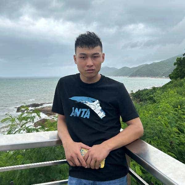 28岁岁山东单身帅哥 - 拉萨吉缘网